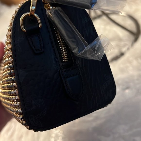 MCM BOSTON BAG IN CRYSTAL VISETOS IN BROWN - Picture 4 of 8